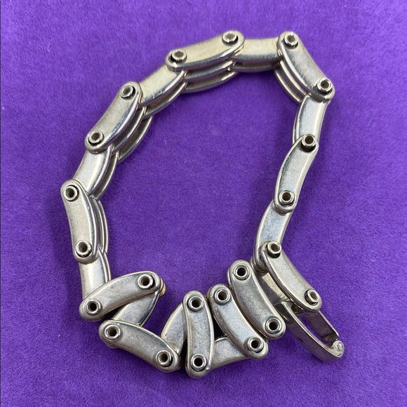 💛 Vintage Silver Gate Chain Bracelet - Picture 2 of 5